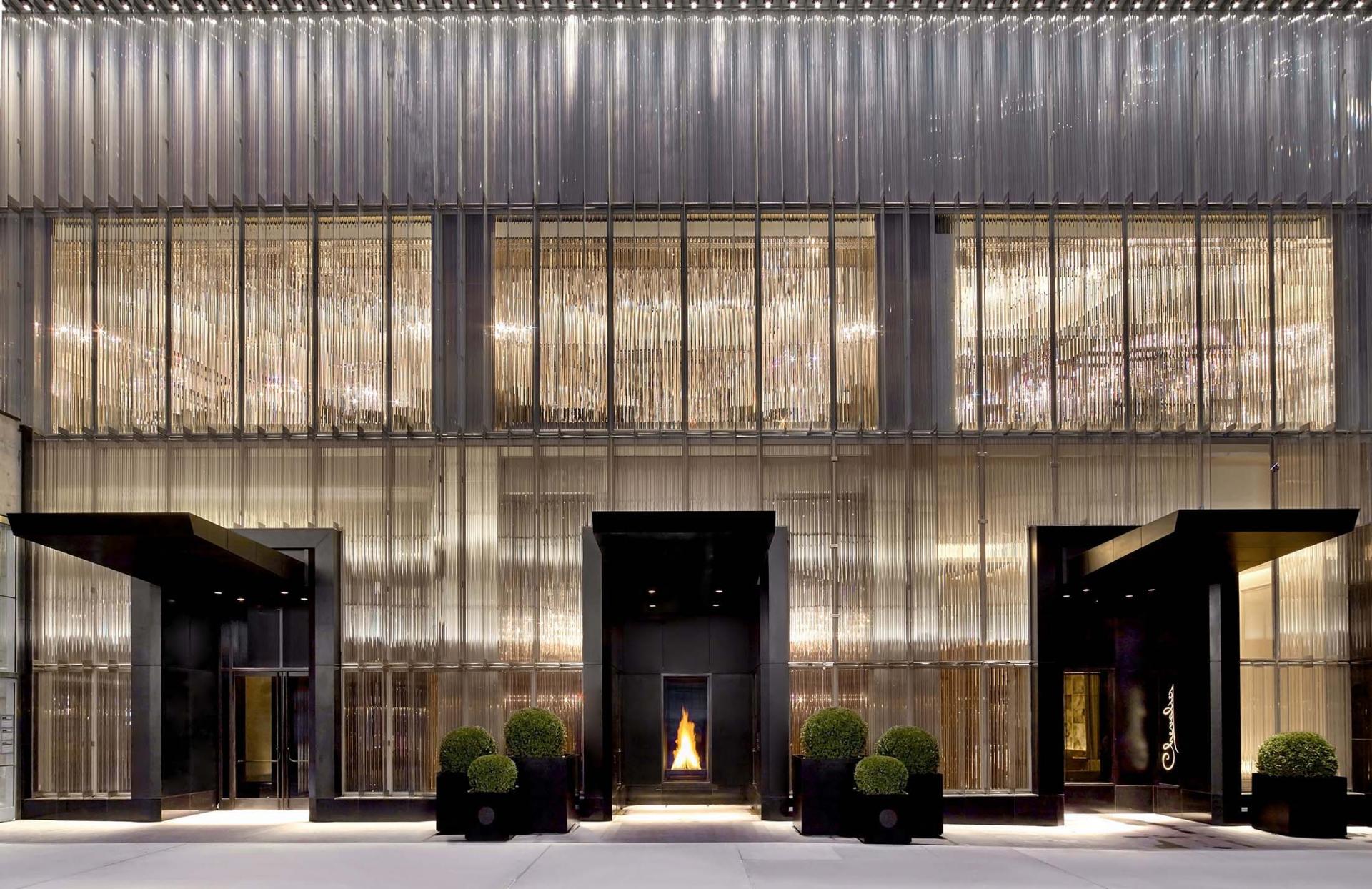 El exterior del Baccarat hotel