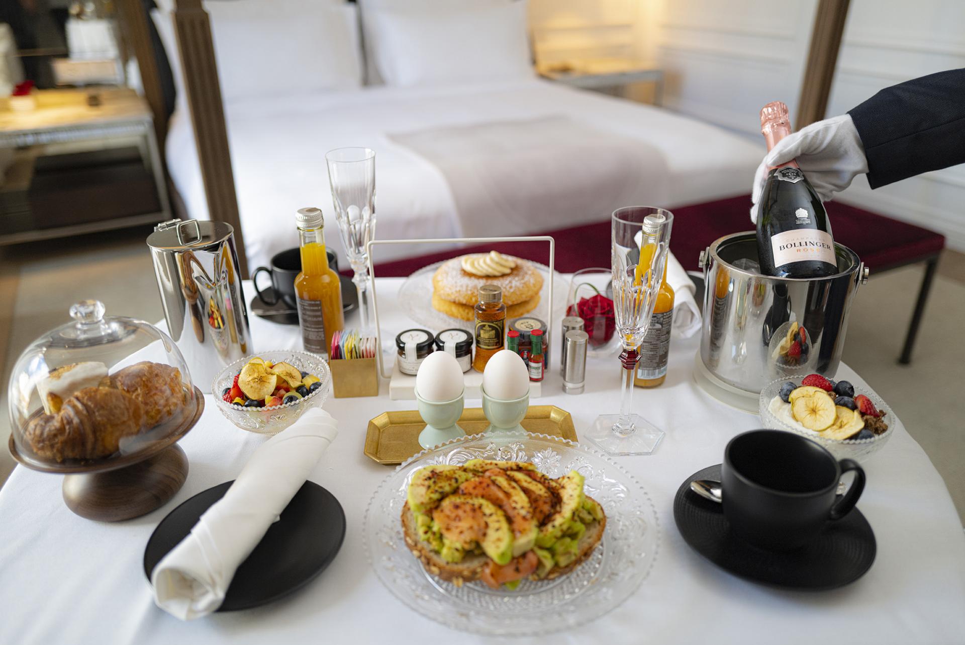 ルームサービス