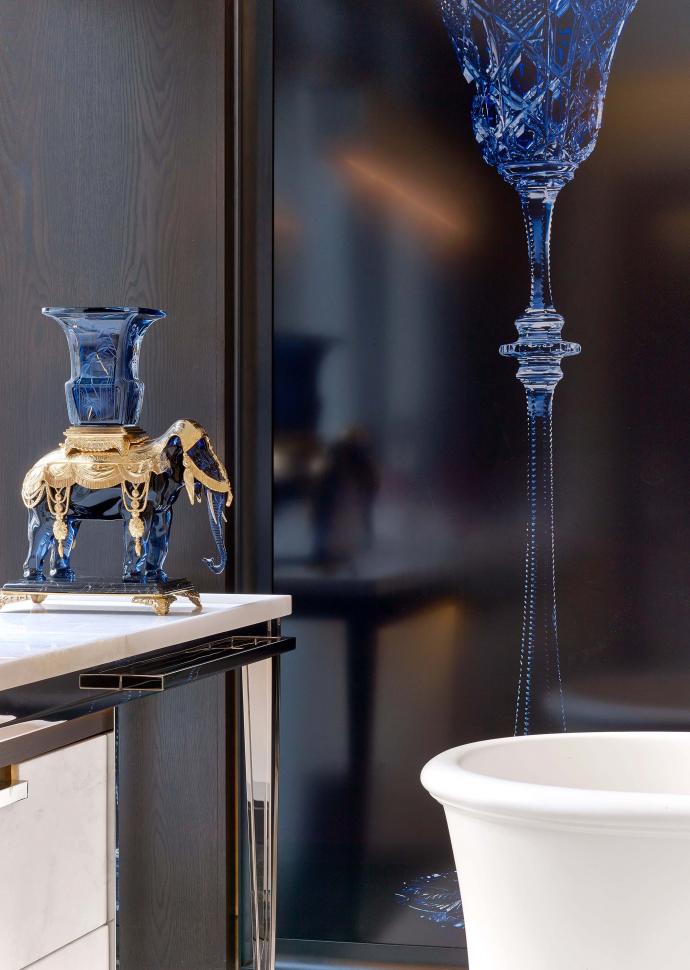 baccarat hotel 예술 작품