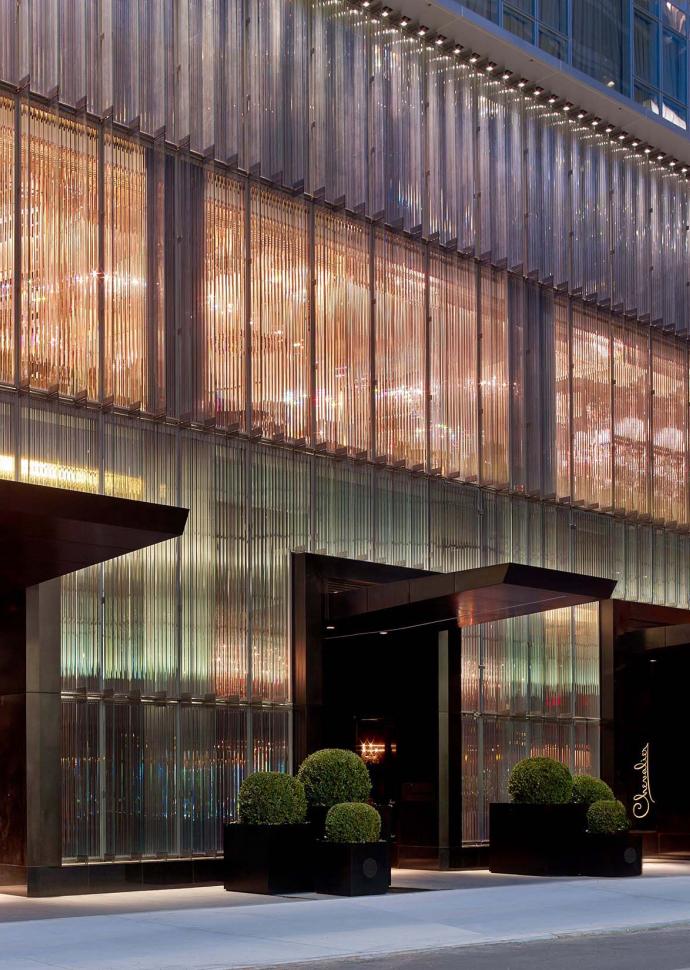 De buitenkant van Baccarat hotel