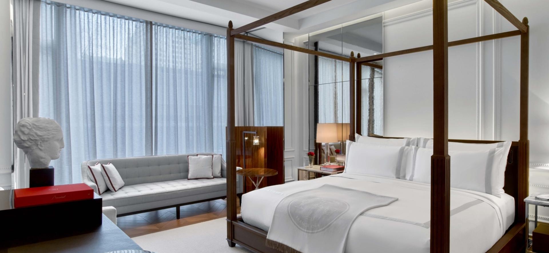 Interieur van Baccarat hotel  grand classic king in het Baccarat hotel