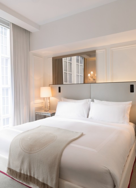 View of the classic suite bed