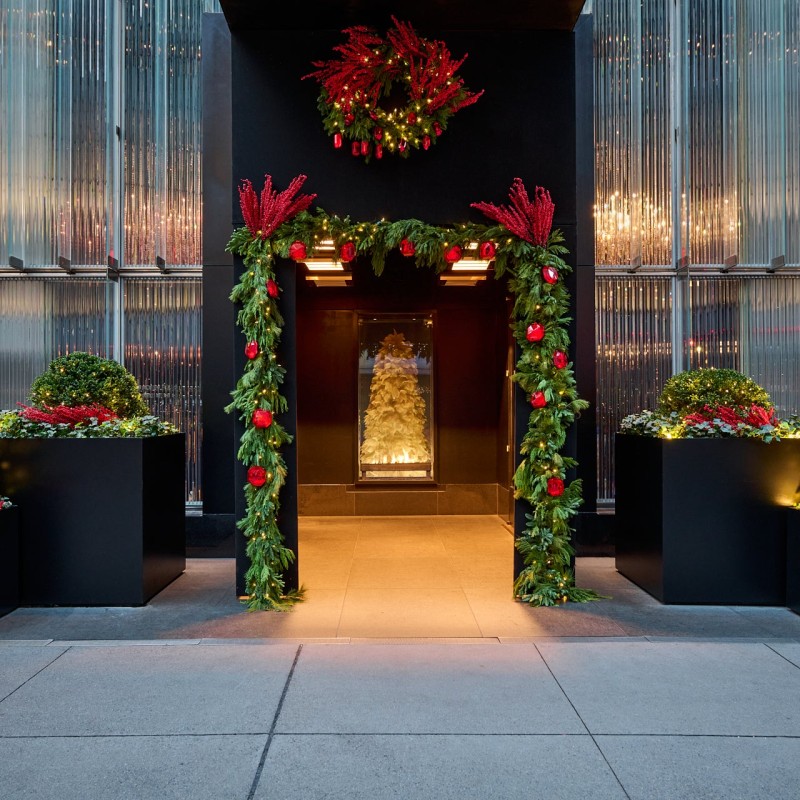 Baccarat New York Exterior with Holiday Decorations