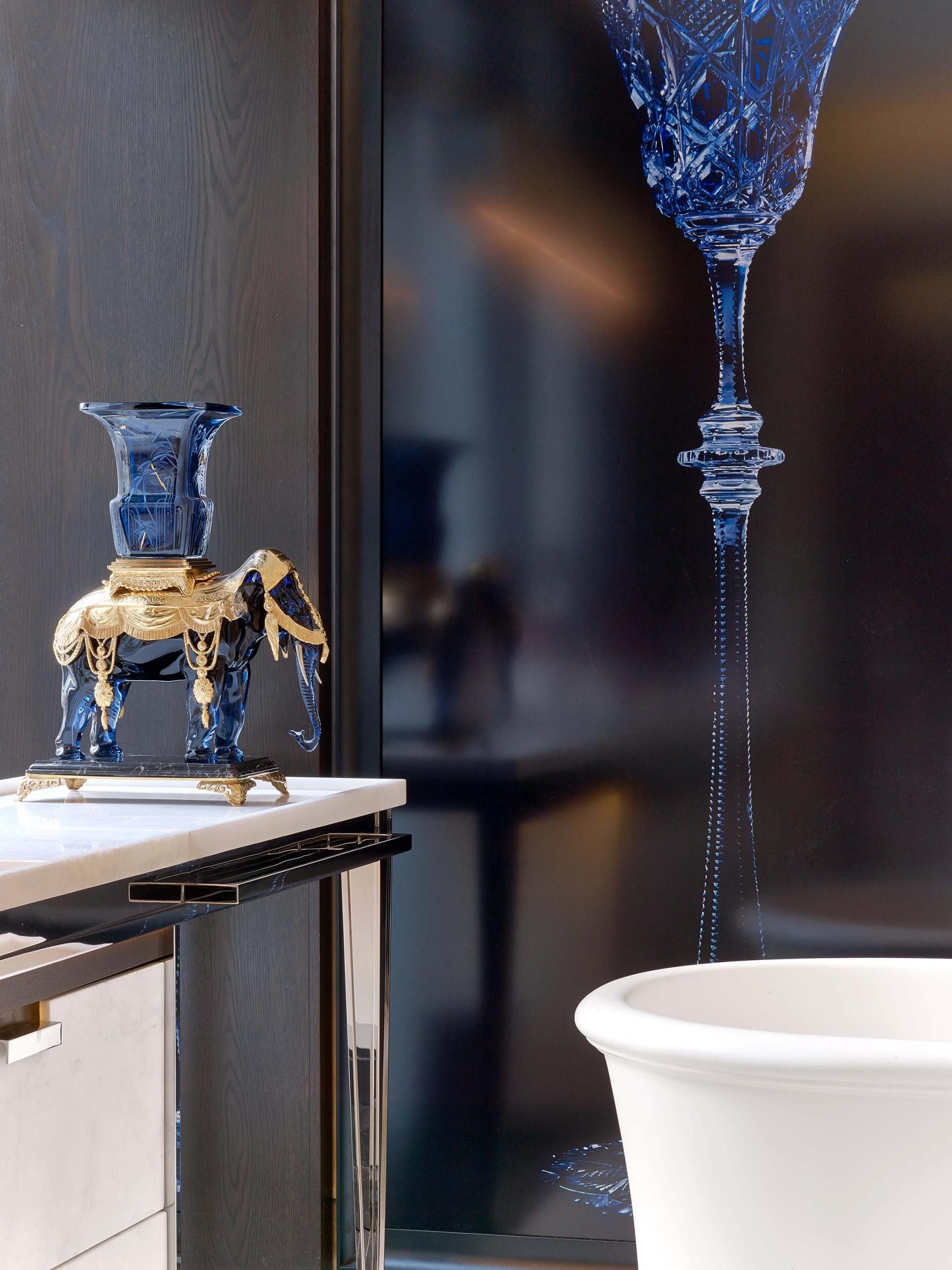 baccarat hotel 艺术品